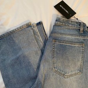 PRETTYLITTLETHING SPLIT HEM JEANS